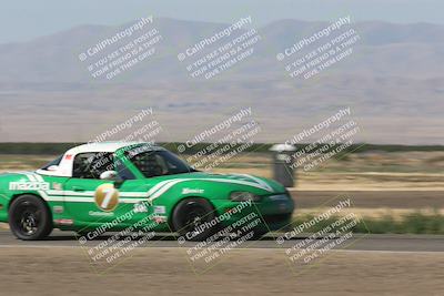 media/Jun-02-2024-CalClub SCCA (Sun) [[05fc656a50]]/Group 3/Qualifying/